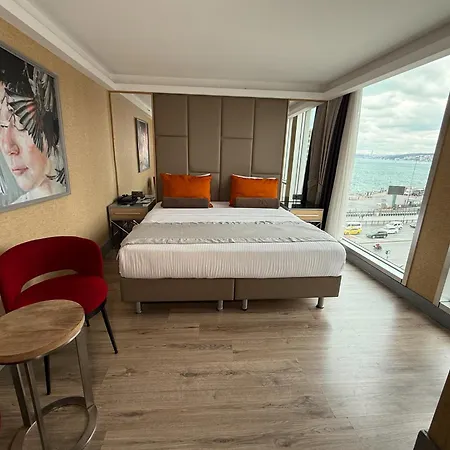 Hotel Manesol Old Bosphorus 4*