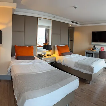 Manesol Old Bosphorus Hotel 4*