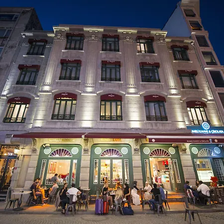 Manesol Old Bosphorus Szálloda 4*