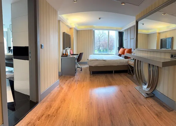 Manesol Old Bosphorus Hotel 4*