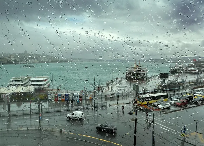 Hotel Manesol Old Bosphorus 4*