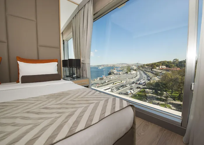 Отель Manesol Old Bosphorus 4*