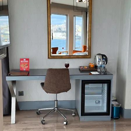 Отель Manesol Old Bosphorus 4*