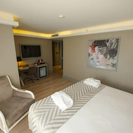 Отель Manesol Old Bosphorus 4*